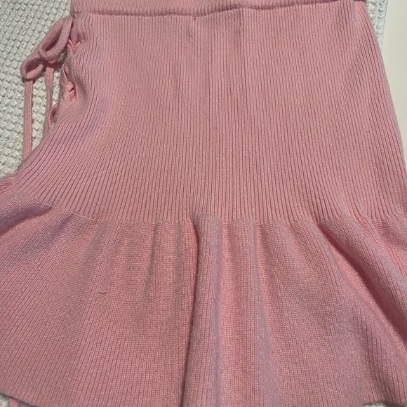 Lovers and Friends pink ruffle mini skirt - Picture 5 of 6